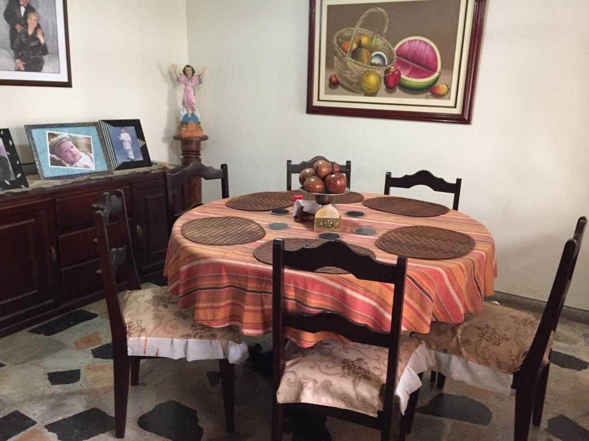 Casa Familiar Appartement Bogota Buitenkant foto